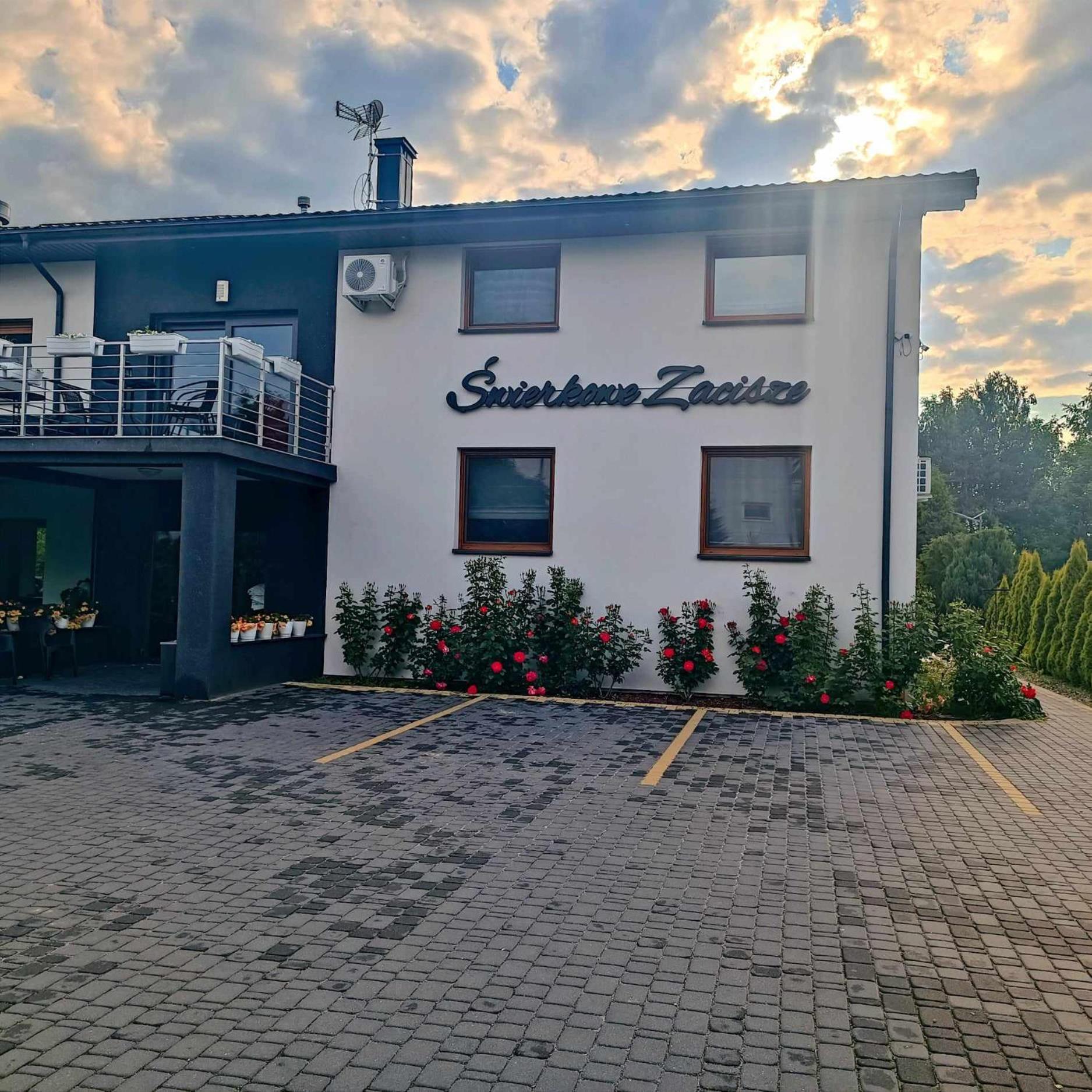 Swierkowe Zacisze Hotel Firlej Eksteriør bilde
